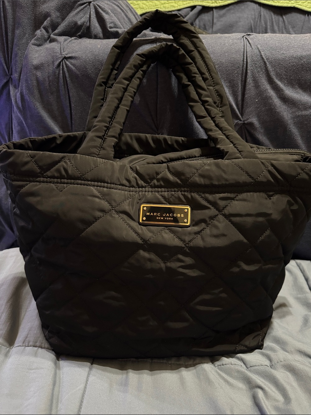 Marc Jacobs Black Quilted Shoulder Tote - Picture 4 of 4